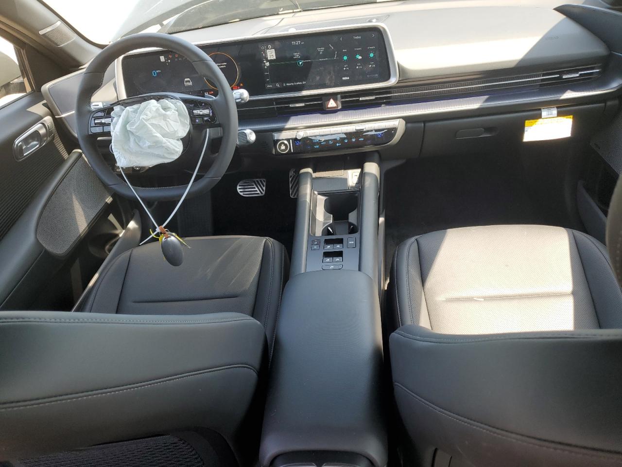 KMHM54AC2RA055975 2024 Hyundai Ioniq 6 Limited