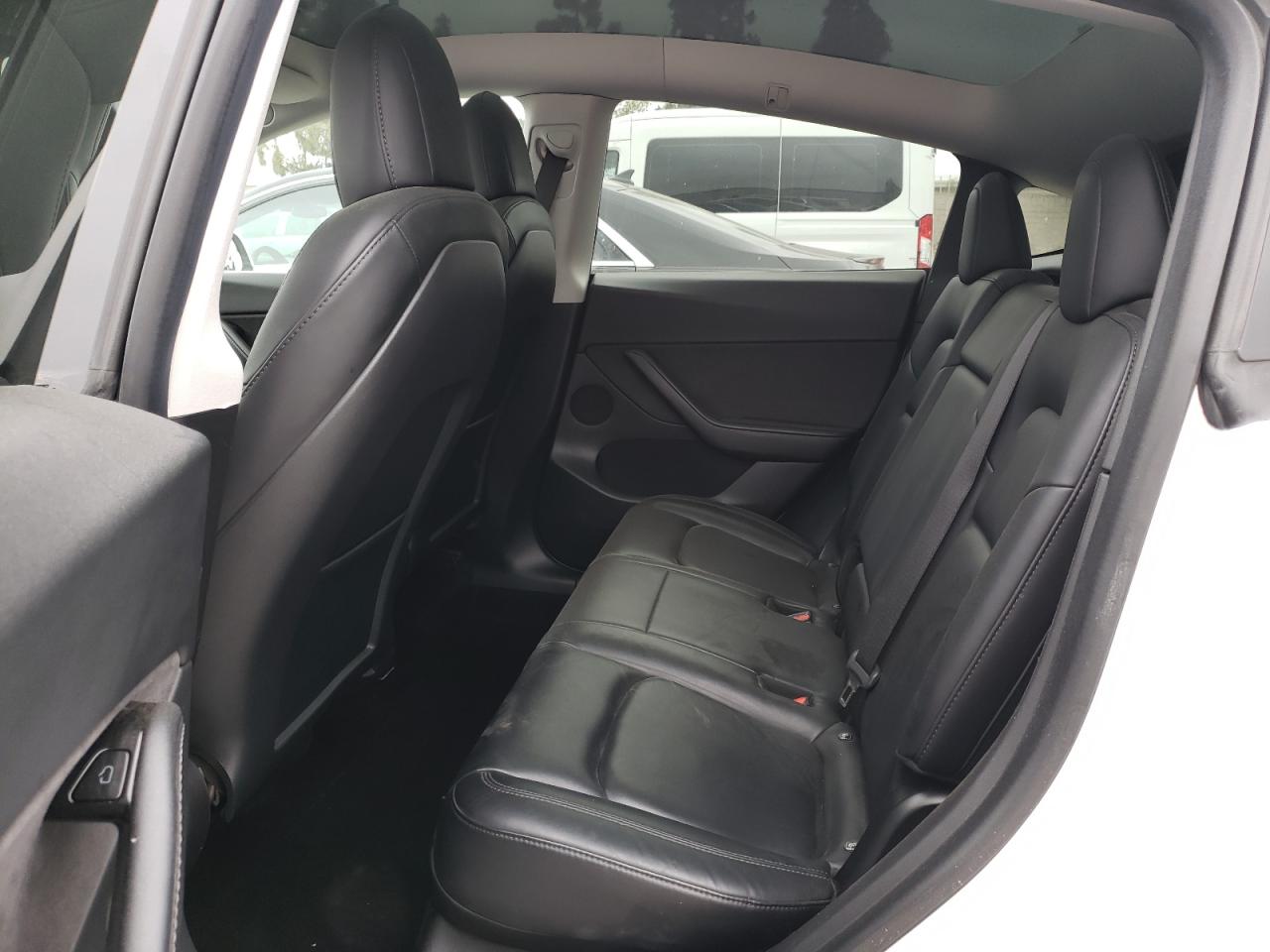 5YJYGDEE6LF059716 2020 Tesla Model Y