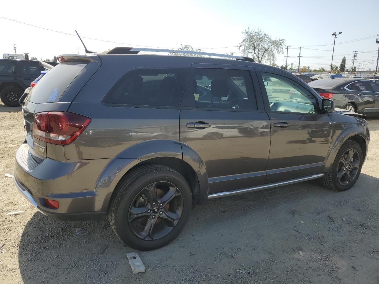 2018 Dodge Journey Crossroad vin: 3C4PDCGG5JT379220