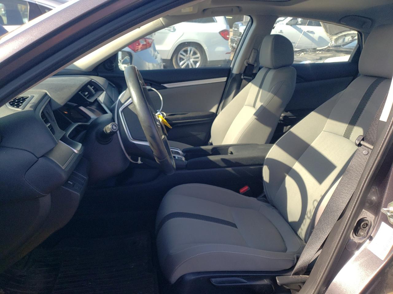 19XFC1F39JE000600 2018 Honda Civic Ex