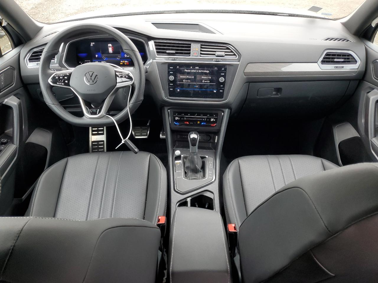 3VVCB7AX8PM027189 2023 Volkswagen Tiguan Se R-Line Black