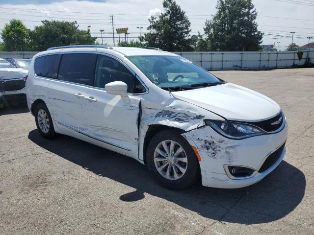 2019 Chrysler Pacifica Touring L VIN: 2C4RC1BG5KR581423 Lot: 54184464