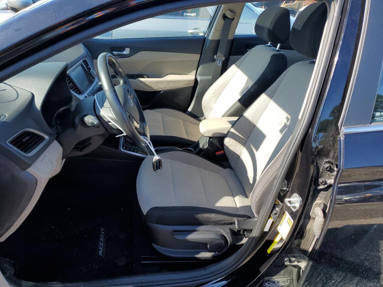 3KPC34A31KE059282 2019 Hyundai Accent Limited