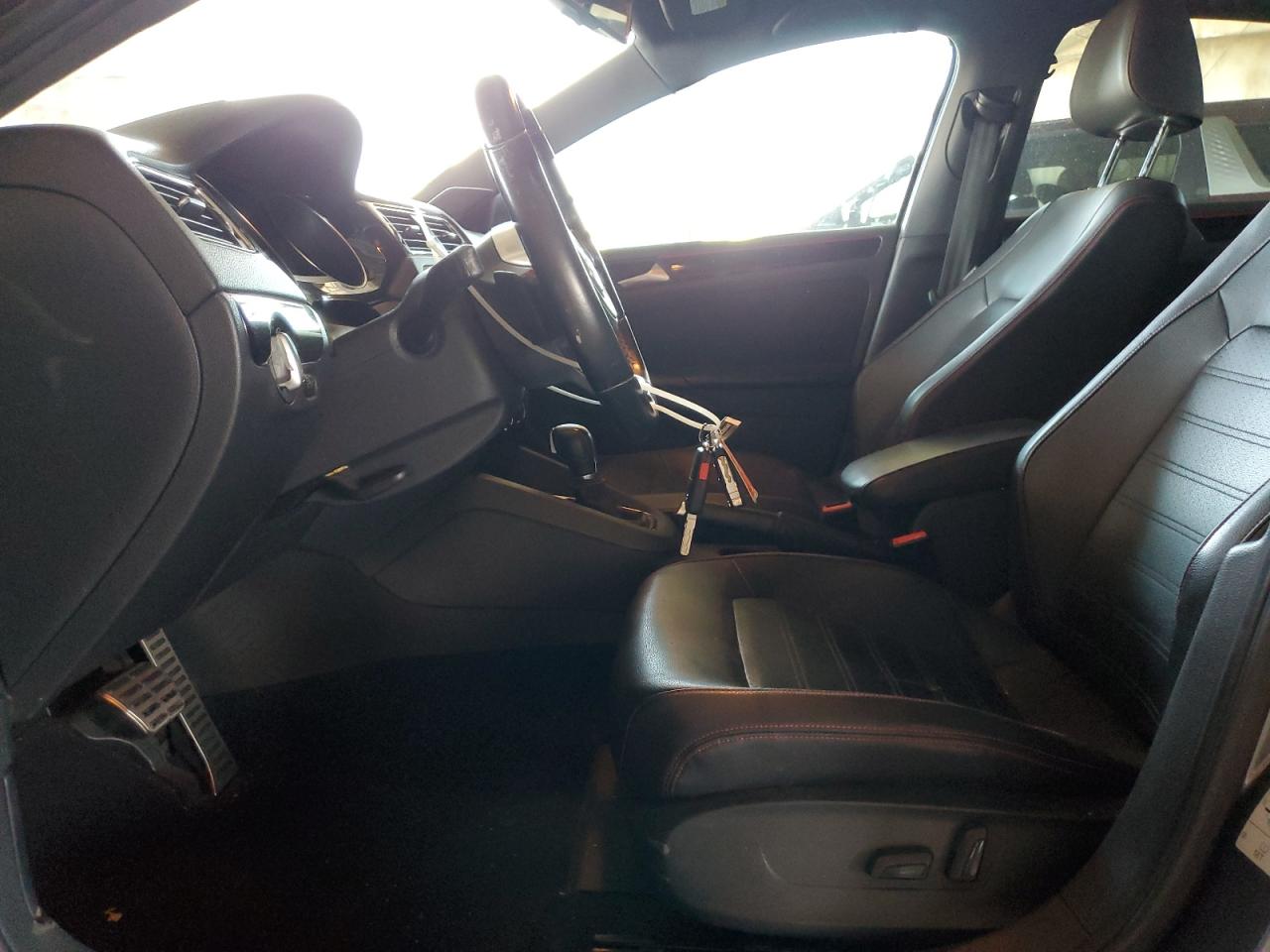 3VW4T7AJ0GM255549 2016 Volkswagen Jetta Gli