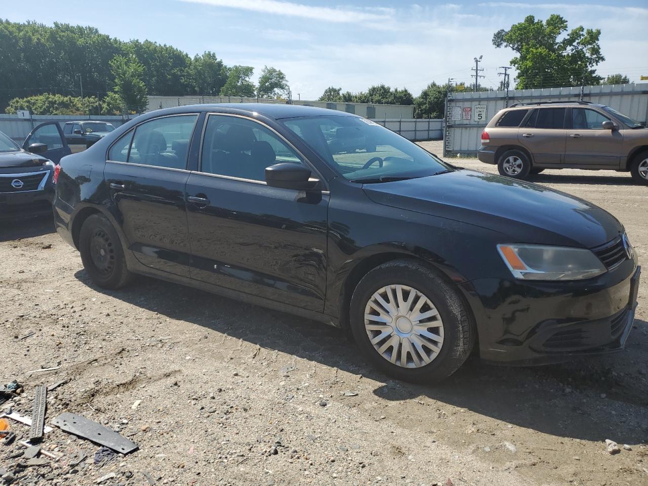 2014 Volkswagen Jetta Base vin: 3VW2K7AJ8EM210043