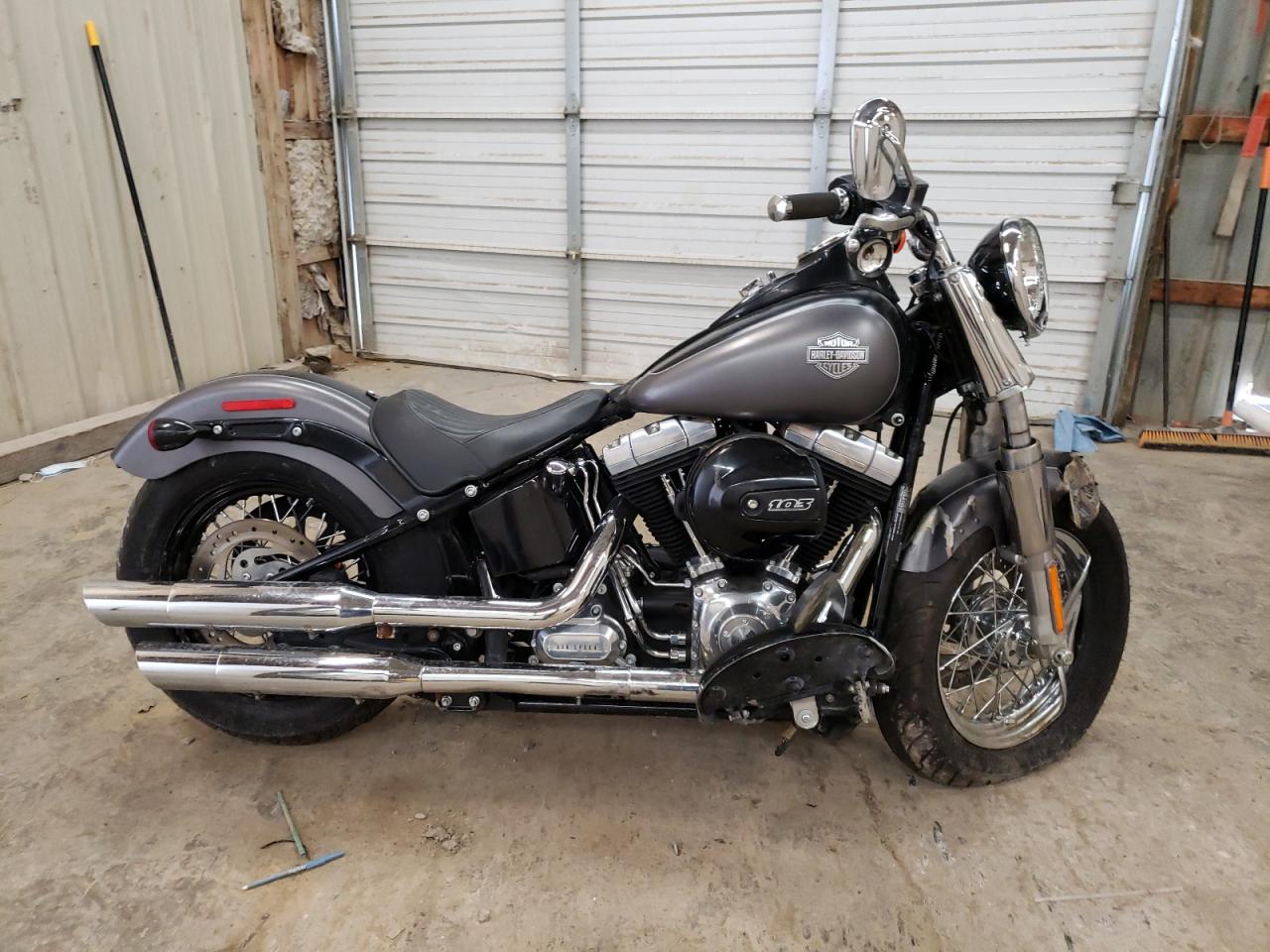 1HD1JRV12HB024967 HARLEY-DAVIDSON FLS SOFTAI 2017