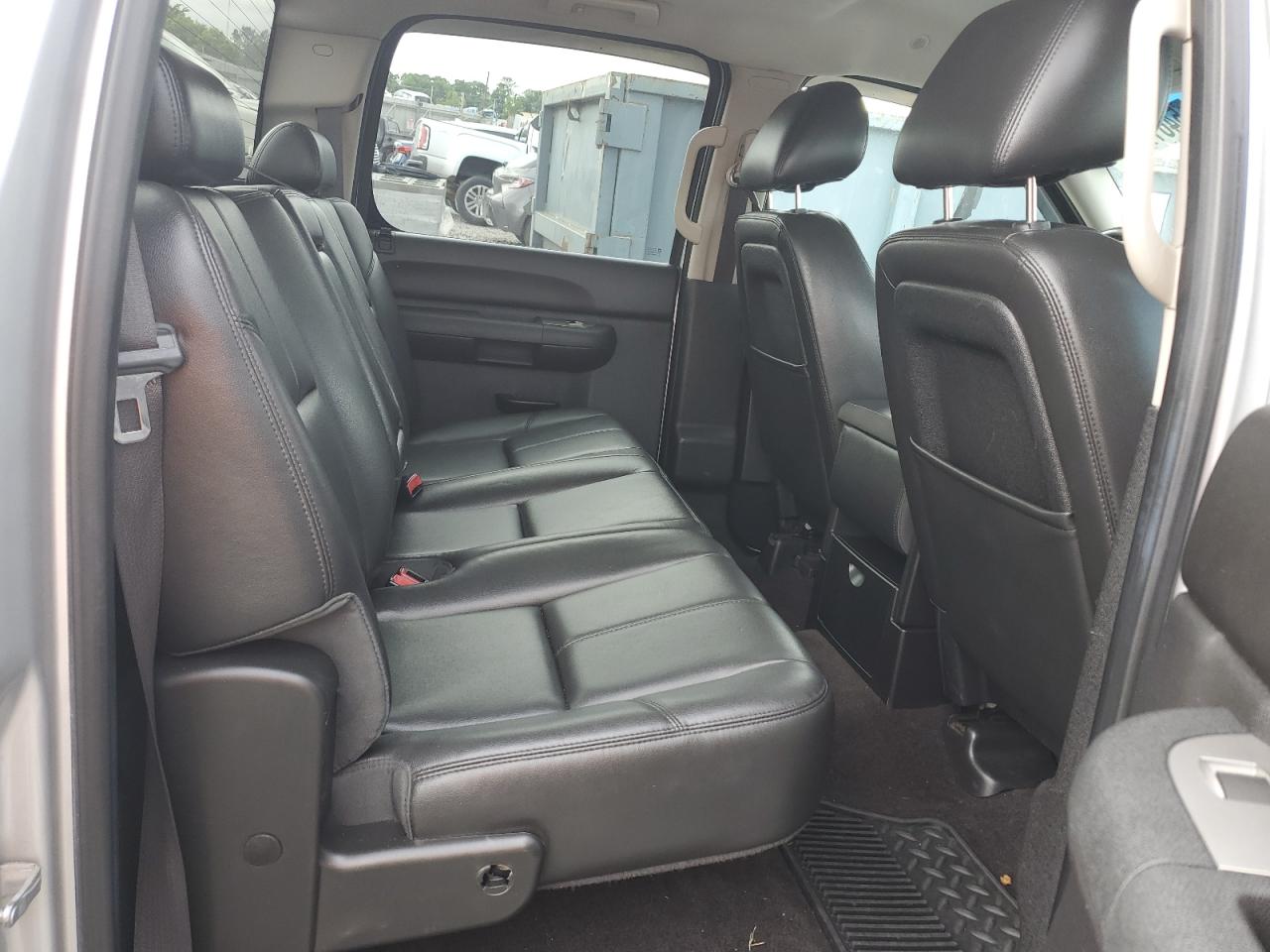 1GCPKSE77CF201678 2012 Chevrolet Silverado K1500 Lt