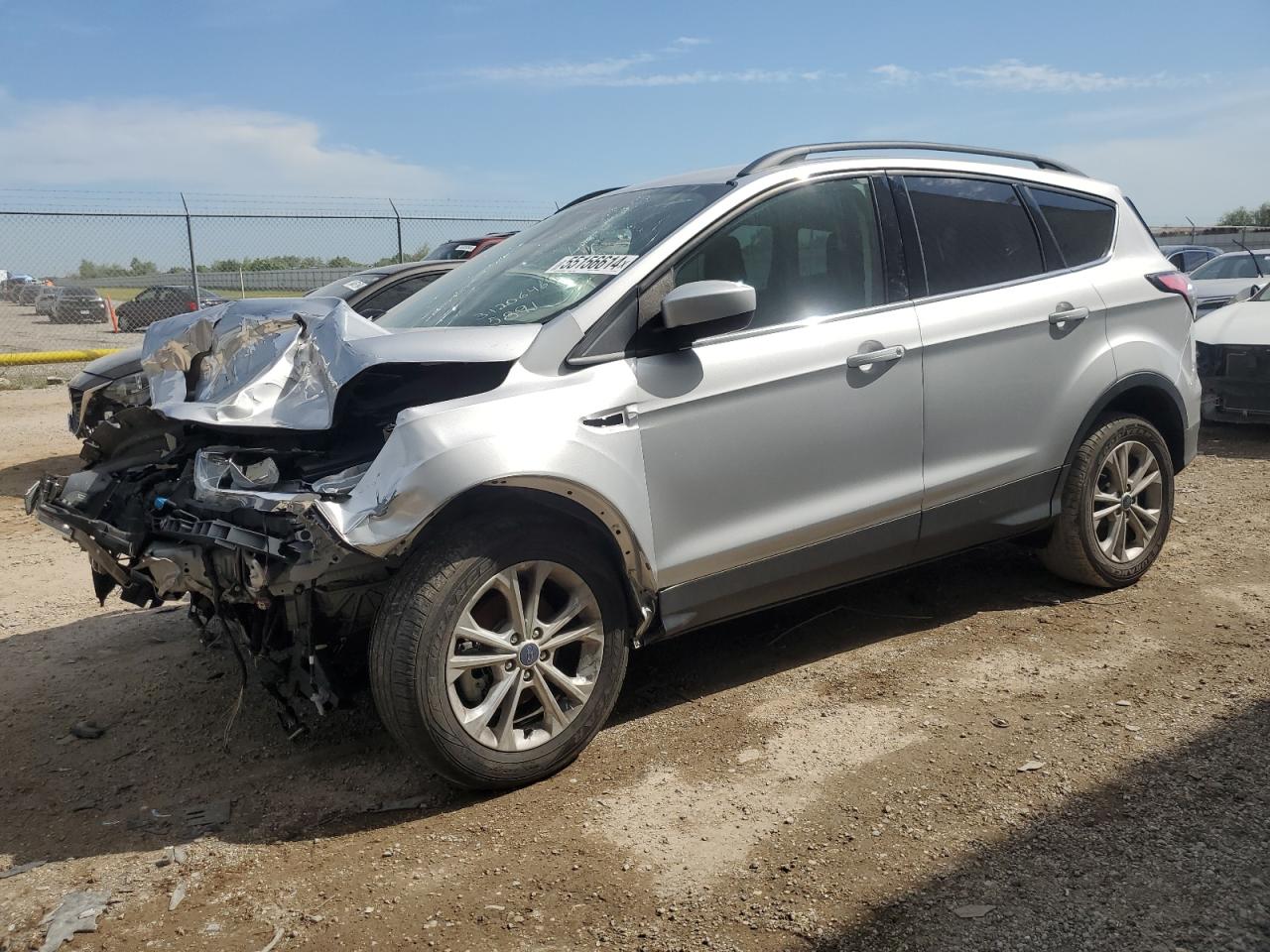 1FMCU0GD5JUA75891 2018 Ford Escape Se