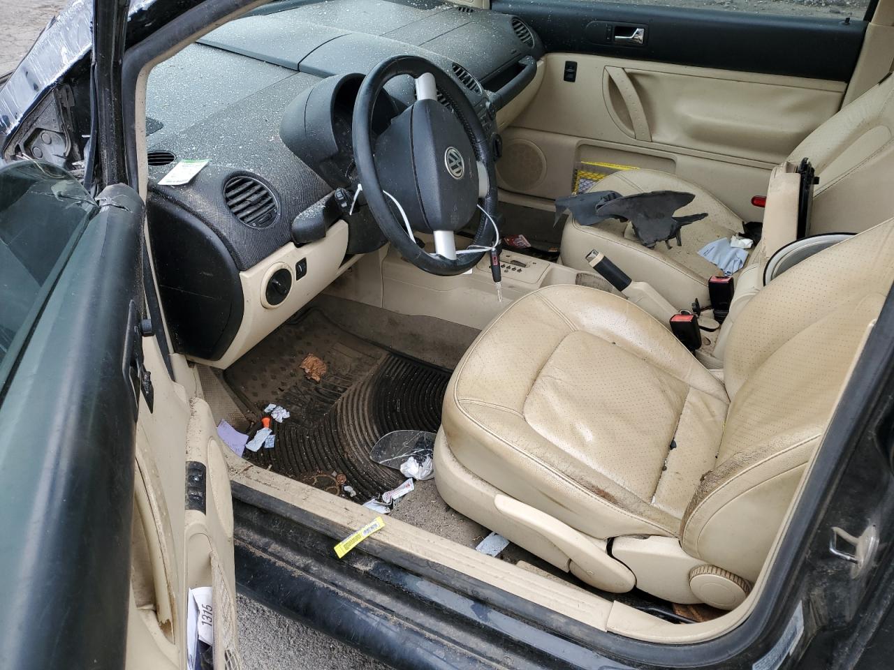 3VWSR31C46M425183 2006 Volkswagen New Beetle Tdi Option Package 2