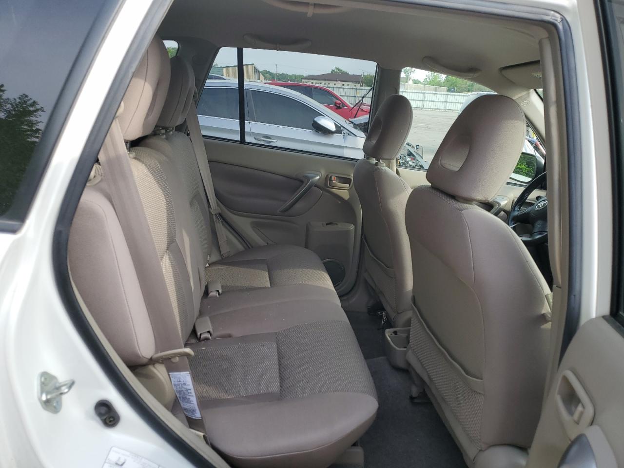 JTEHD20VX40028372 2004 Toyota Rav4