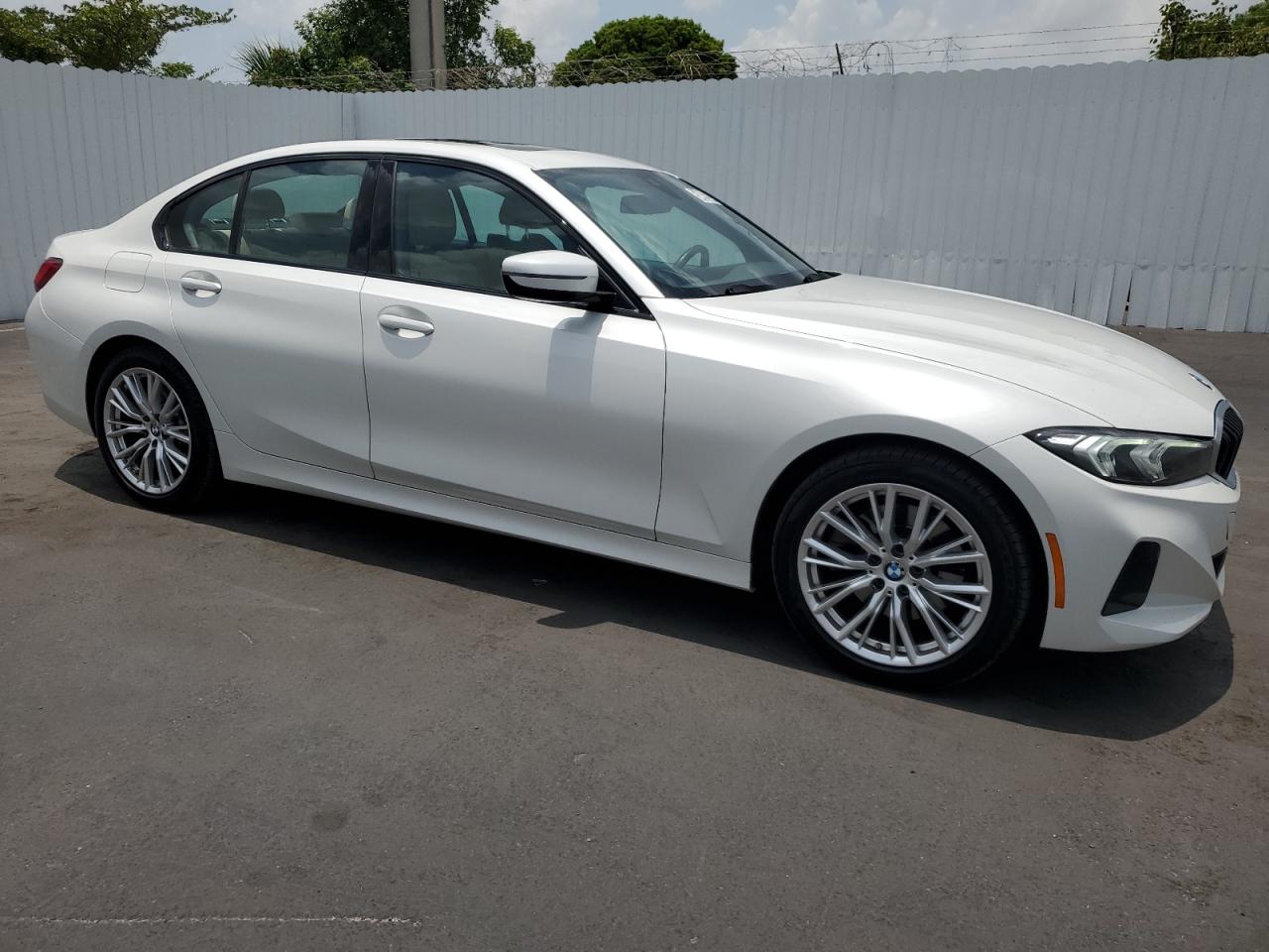 3MW69FF0XP8D35659 2023 BMW 330I