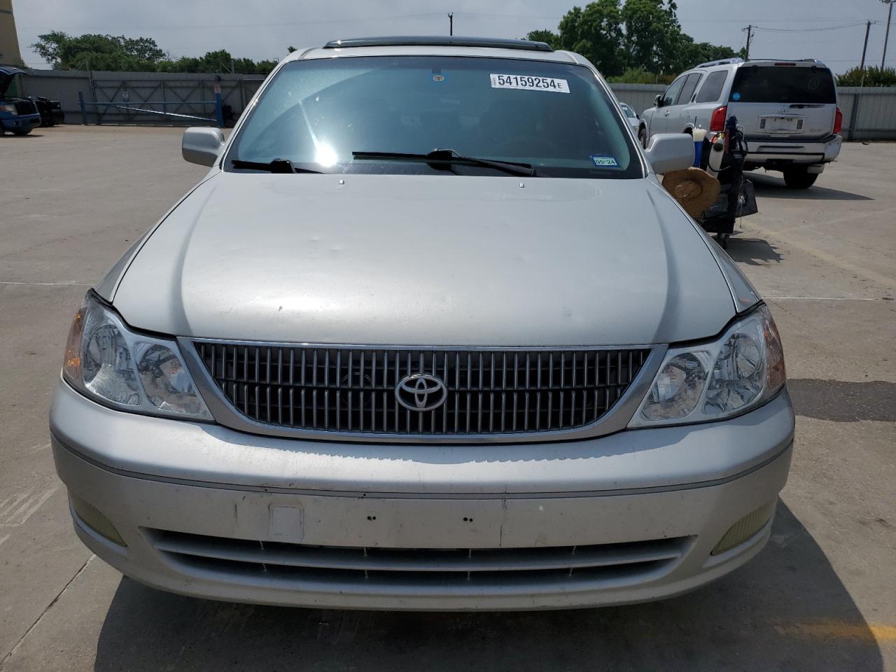 Lot #2629154828 2002 TOYOTA AVALON XL