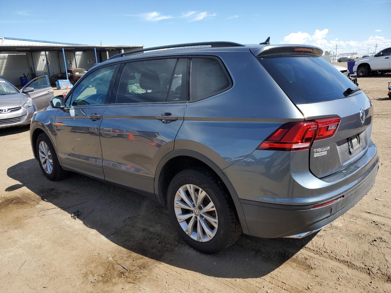 3VV0B7AX1LM055025 2020 Volkswagen Tiguan S