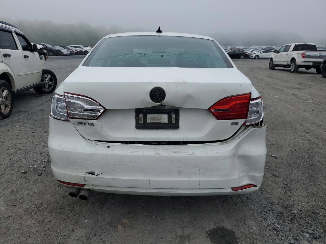 3VWB17AJ3EM328195 2014 Volkswagen Jetta Se