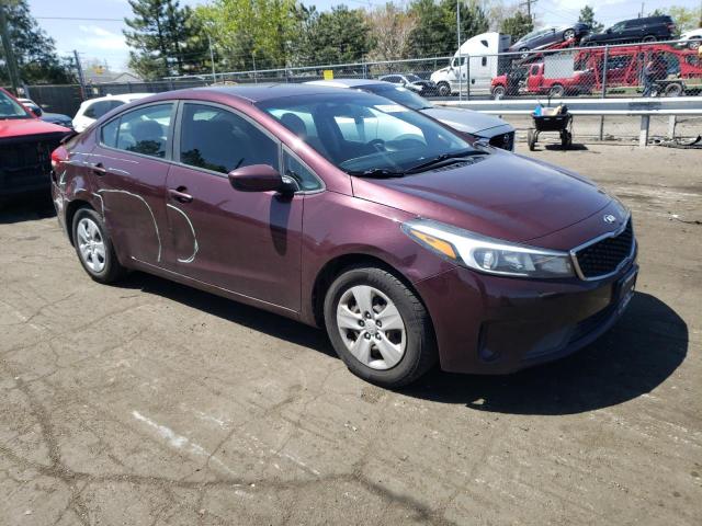 VIN 3KPFK4A77HE140282 2017 KIA Forte, LX no.4