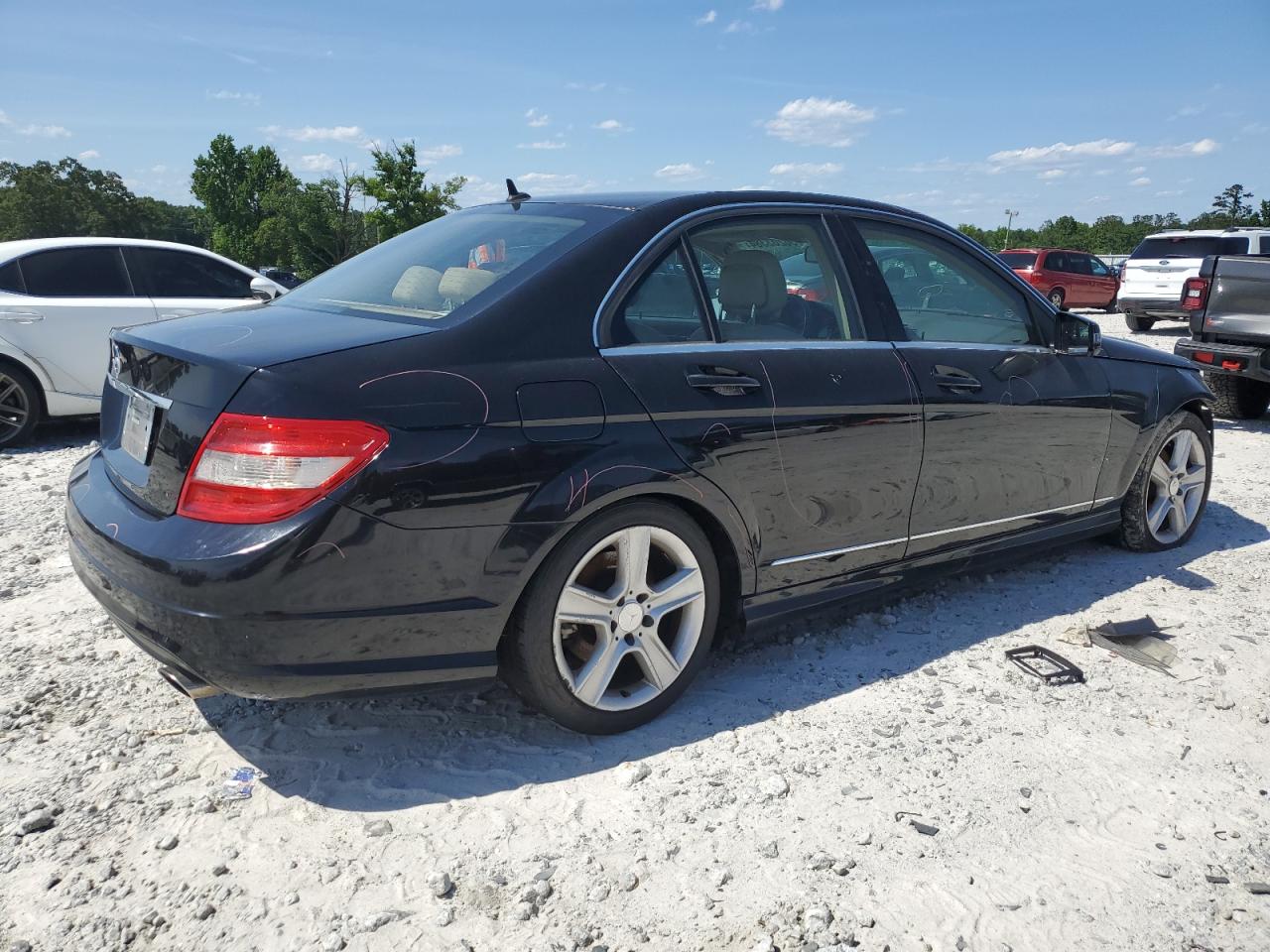 WDDGF5EBXBR183979 2011 Mercedes-Benz C 300