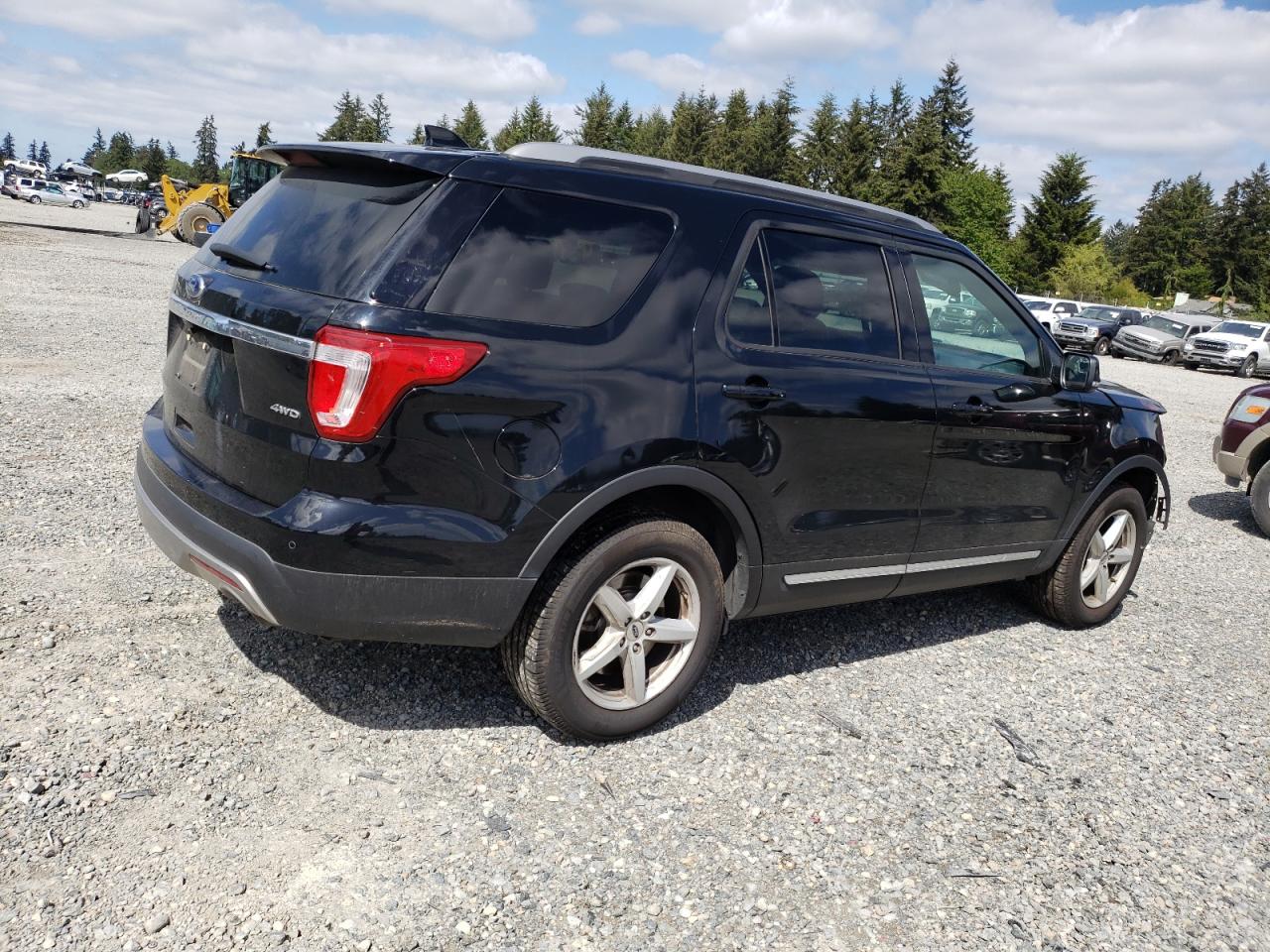 1FM5K8D86HGC48203 2017 Ford Explorer Xlt