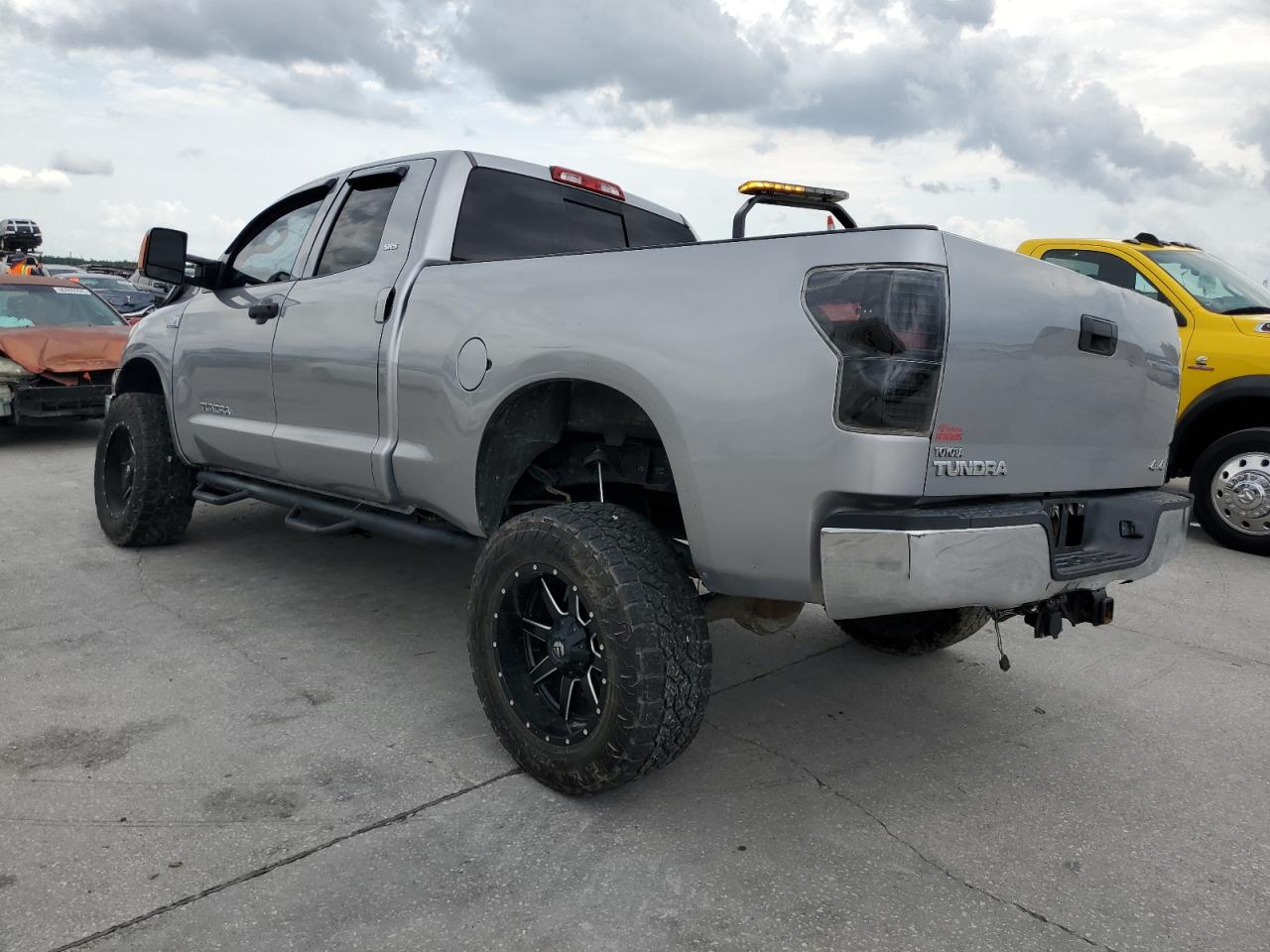 5TFBV541X8X074779 2008 Toyota Tundra Double Cab