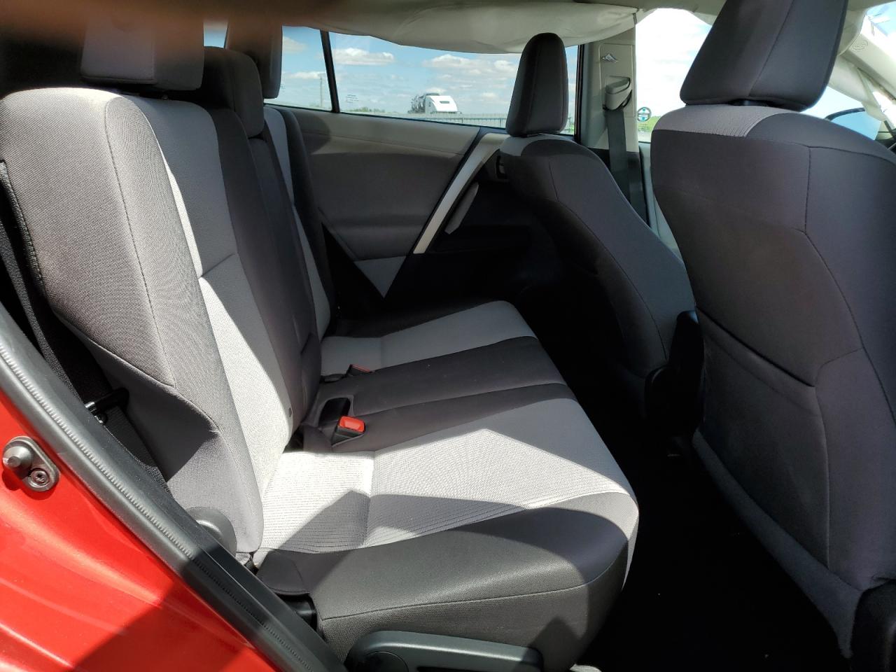 2T3BFREV0DW065917 2013 Toyota Rav4 Le