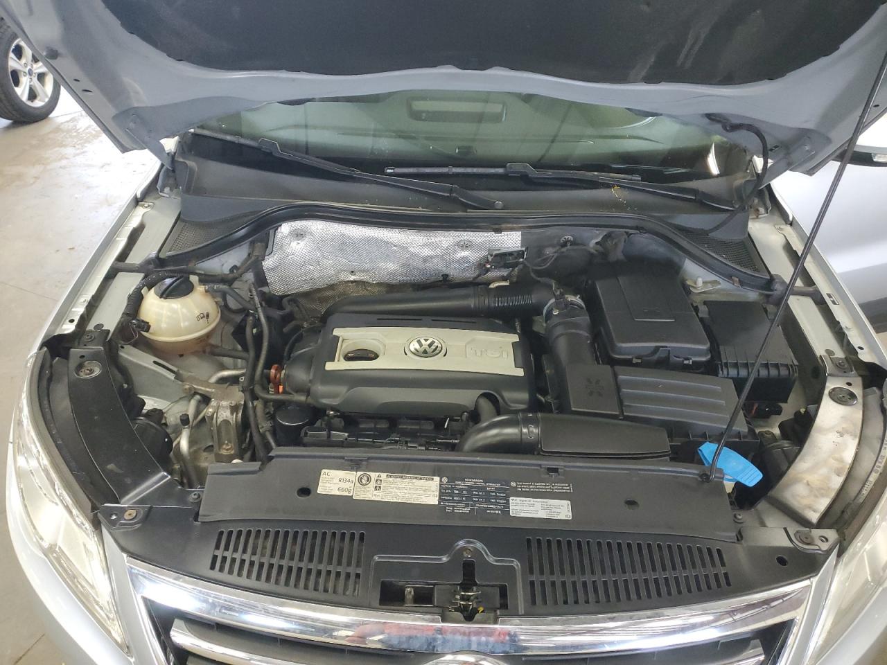 WVGBV7AX8BW551951 2011 Volkswagen Tiguan S