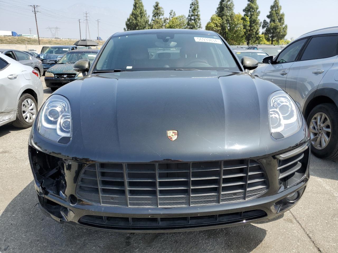 2018 Porsche Macan vin: WP1AA2A59JLB24449