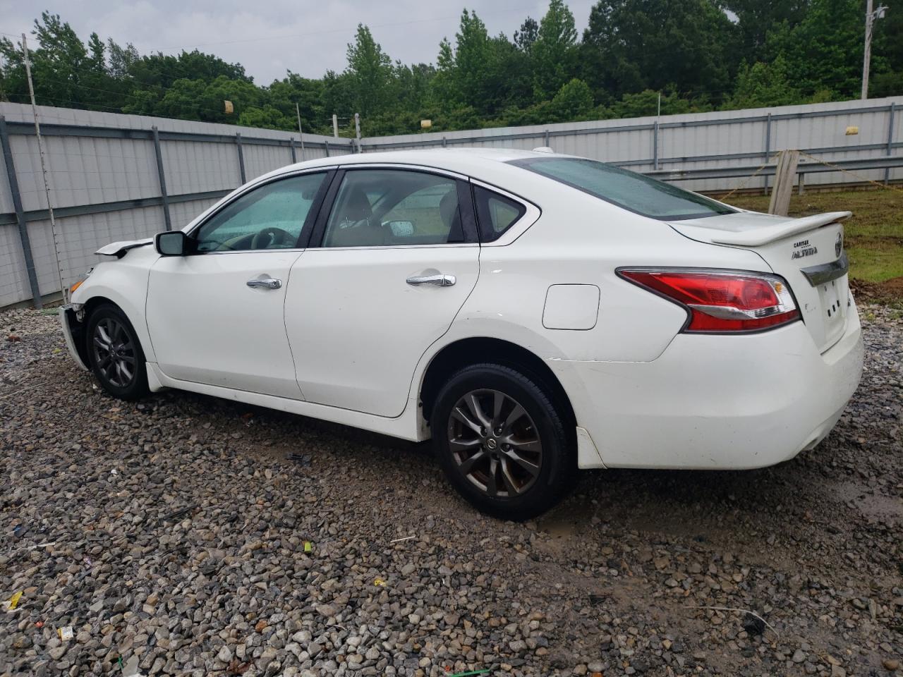 1N4AL3AP1FN905082 2015 Nissan Altima 2.5