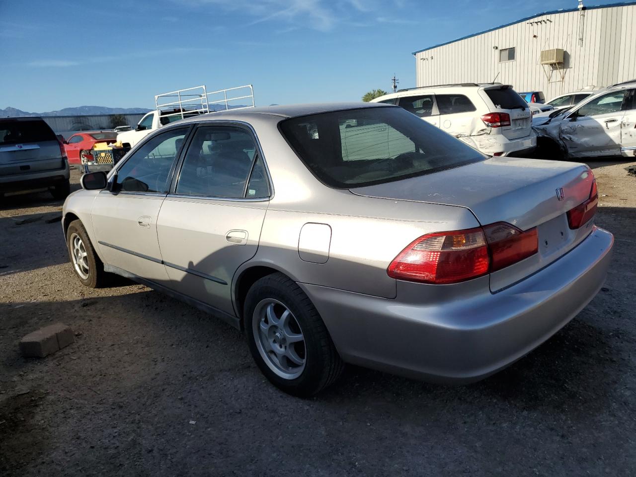 1HGCG5642XA025438 1999 Honda Accord Lx