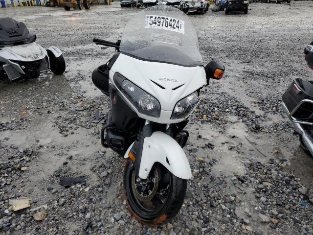 HONDA GL1800 B 2016 white  gas JH2SC684XGK300211 photo #3