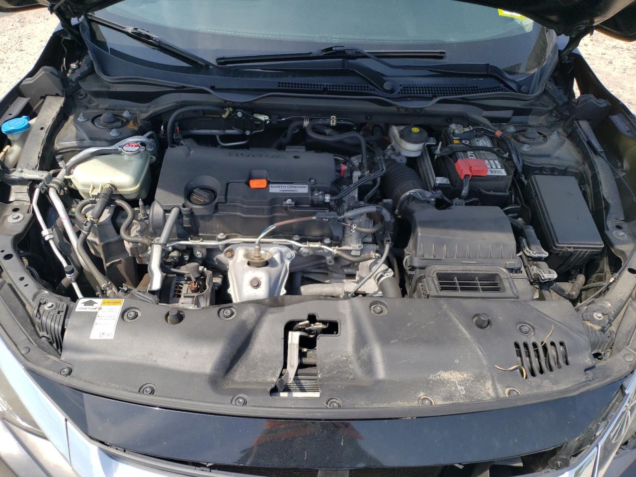 2HGFC2F56JH604828 2018 Honda Civic Lx