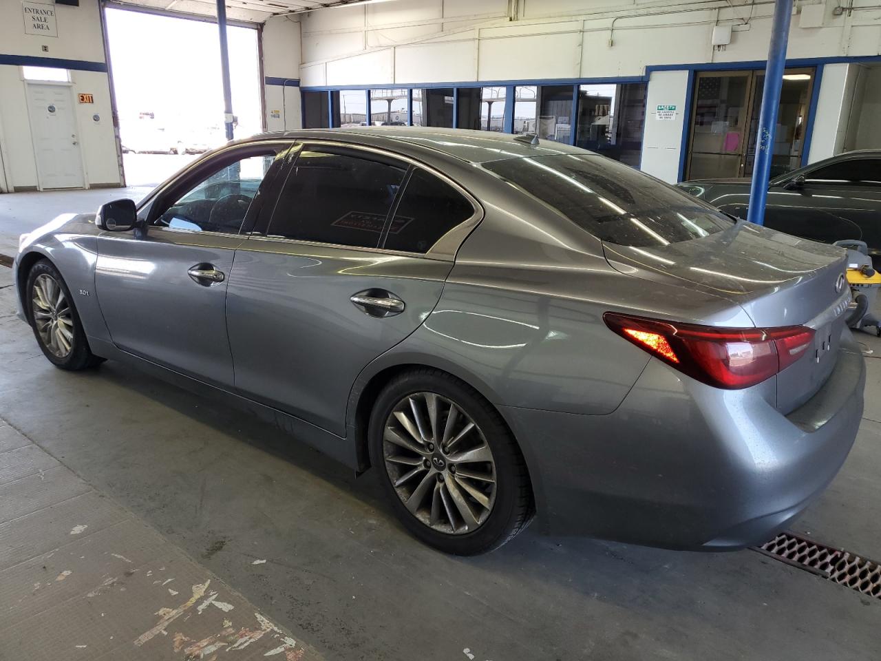 JN1EV7AP7JM356518 2018 Infiniti Q50 Luxe