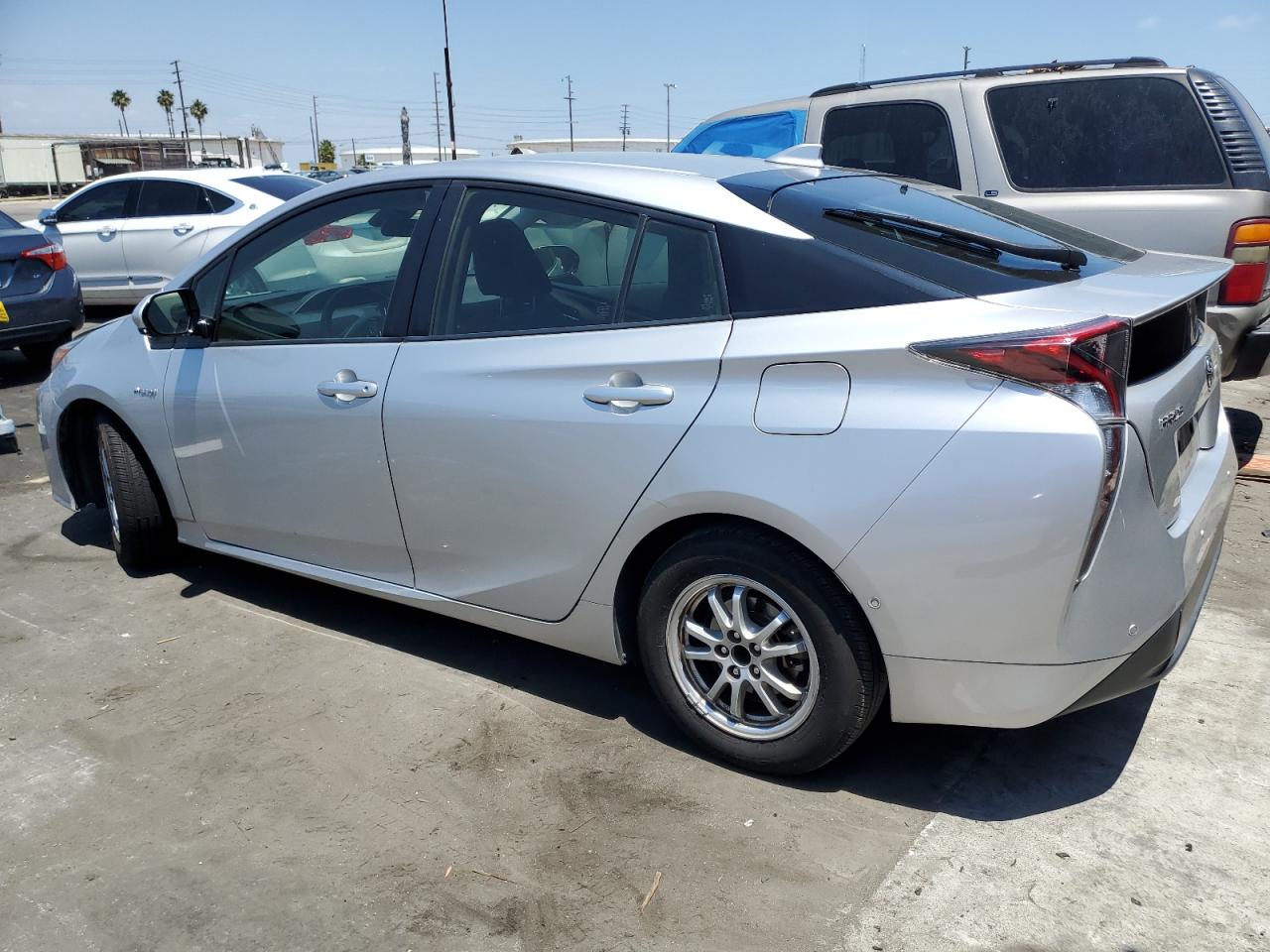 JTDKBRFU3J3592477 2018 Toyota Prius