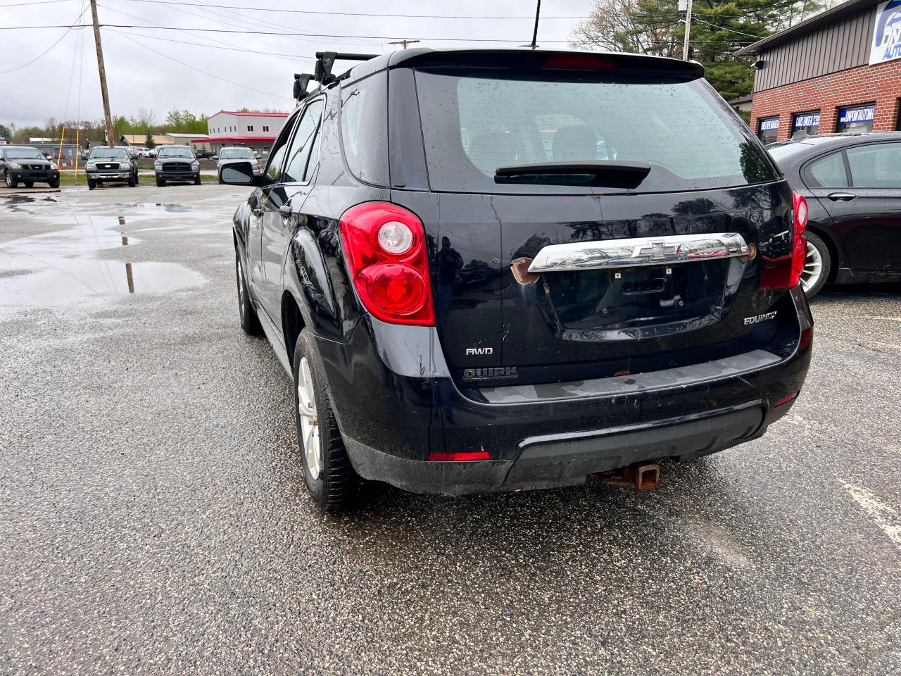 2015 Chevrolet Equinox Ls vin: 2GNFLEEK6F6339345