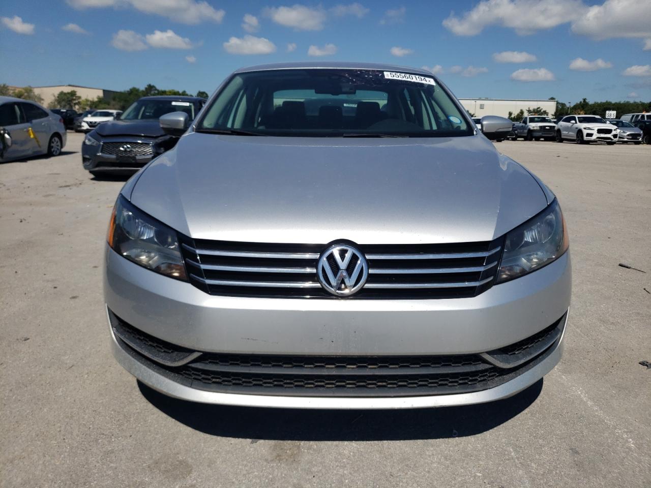 2014 Volkswagen Passat Se vin: 1VWBS7A37EC051745