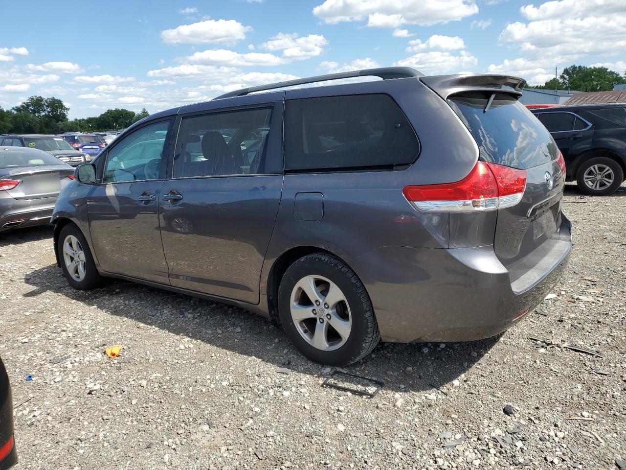 5TDKK3DC4BS051736 2011 Toyota Sienna Le