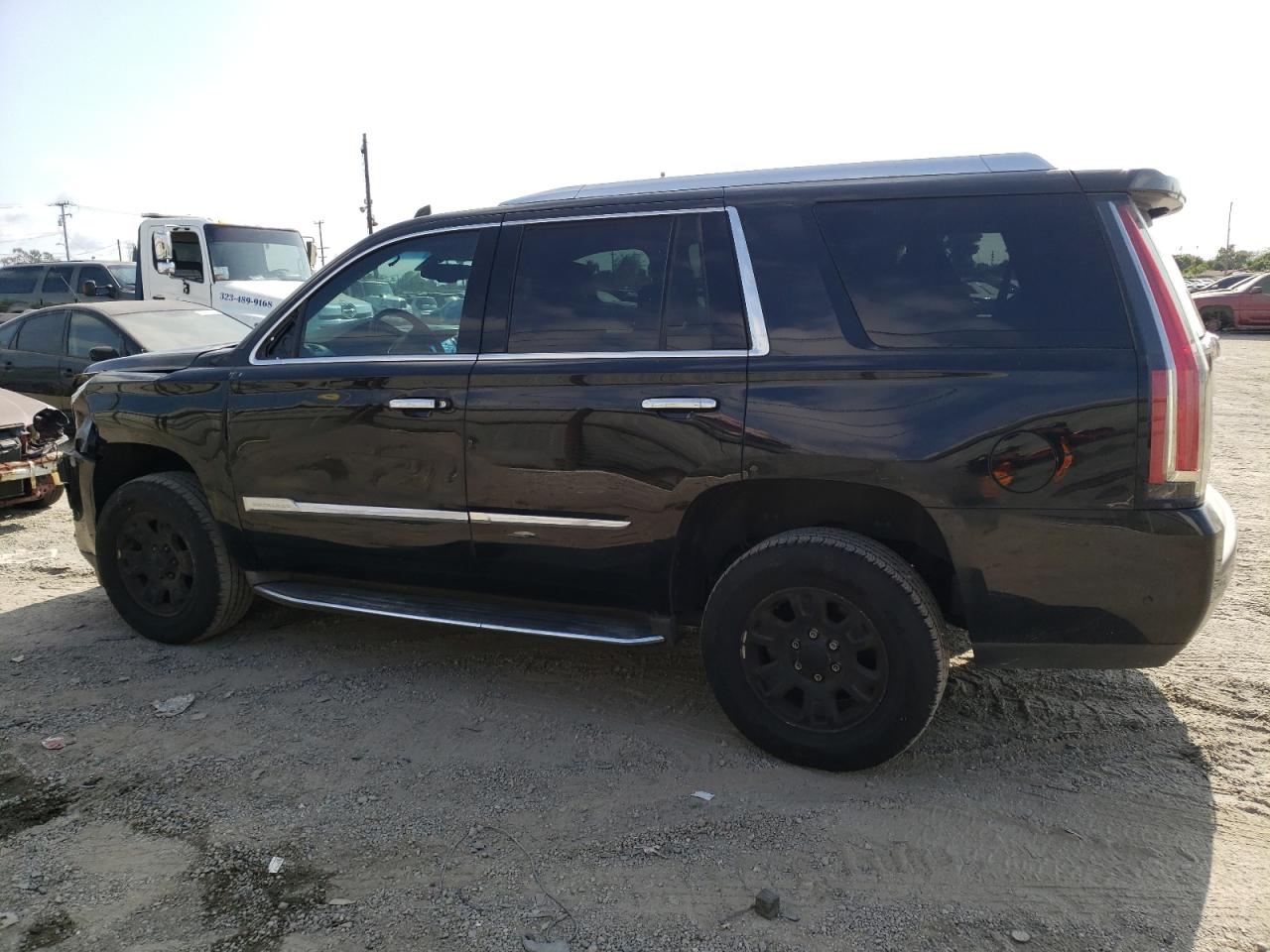 1GYS3AKJ2HR137924 2017 Cadillac Escalade