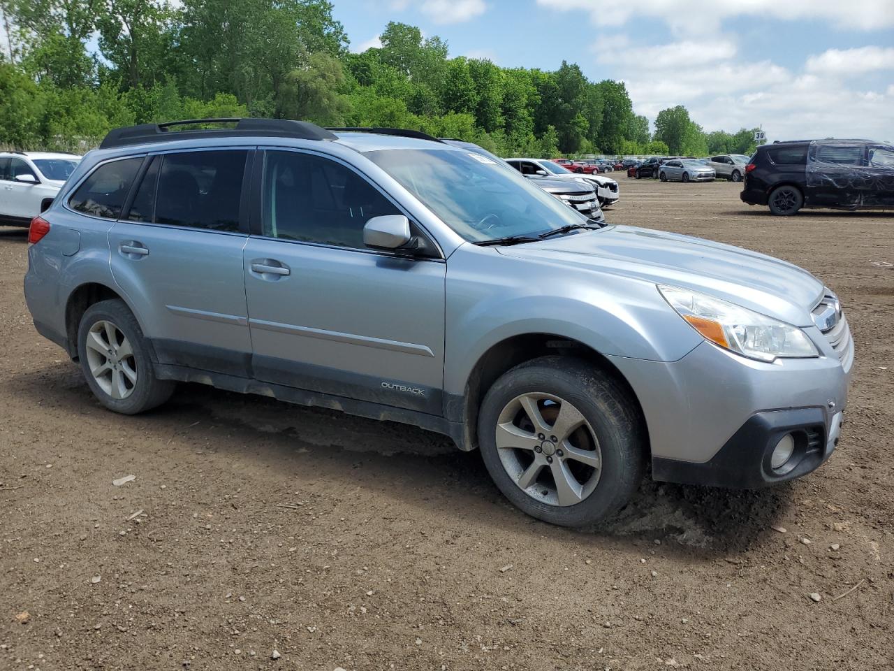 2013 Subaru Outback 2.5I Premium vin: 4S4BRCGC8D3268665