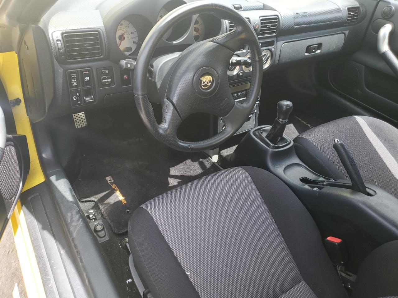 JTDFR3206Y0008338 2000 Toyota Mr2 Spyder