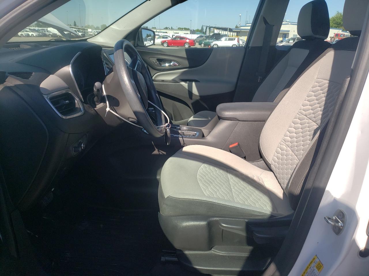 3GNAXHEV5JL162799 2018 Chevrolet Equinox Ls