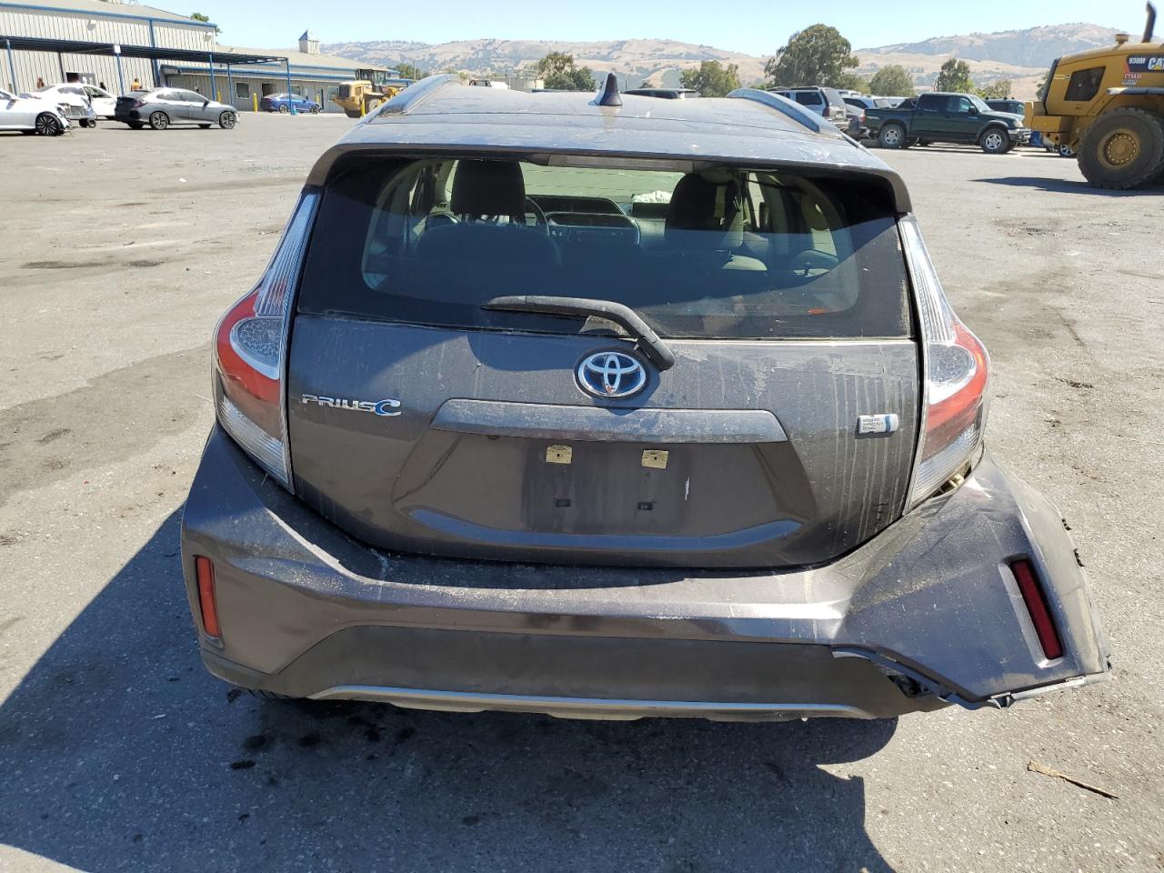 JTDKDTB37J1600306 2018 Toyota Prius C