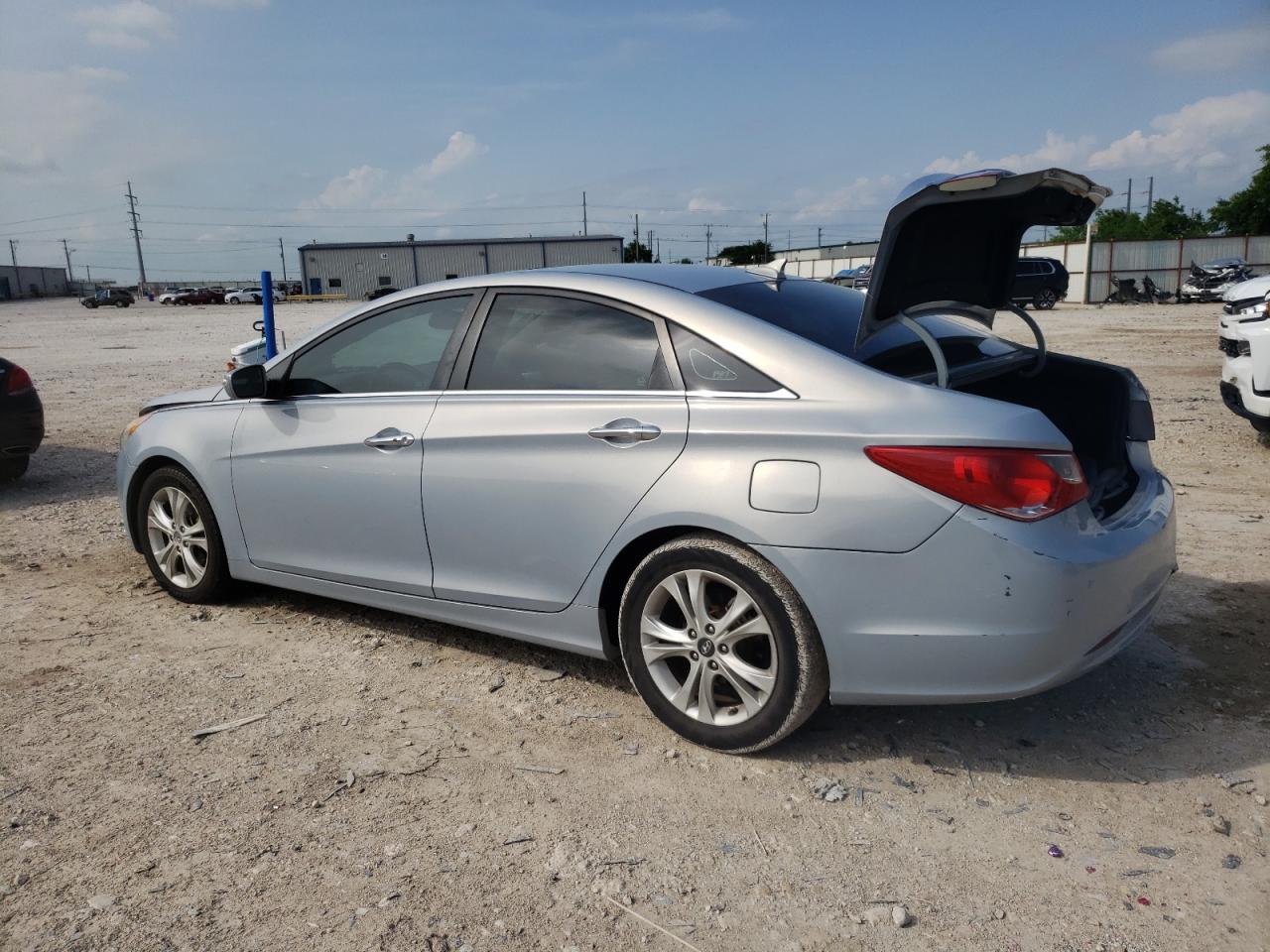 5NPEC4AC6BH137107 2011 Hyundai Sonata Se