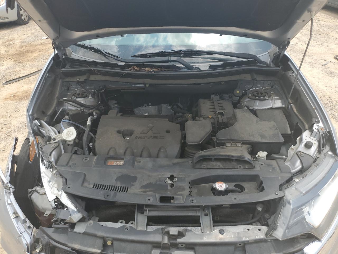 JA4AZ3A30GZ058131 2016 Mitsubishi Outlander Se