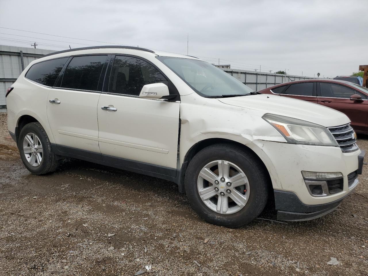 1GNKRHKD2EJ151749 2014 Chevrolet Traverse Lt