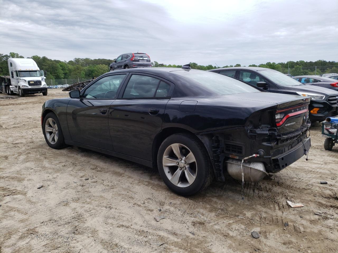 2C3CDXHG5FH824273 2015 Dodge Charger Sxt