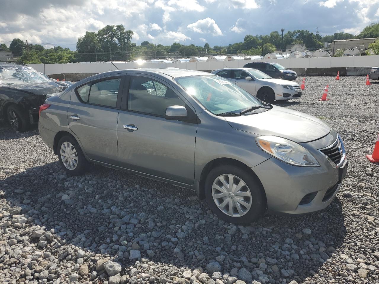 2013 Nissan Versa S vin: 3N1CN7AP5DL855663