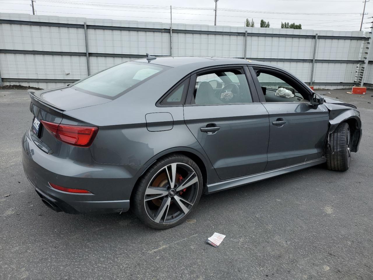 WUABWGFF9J1908215 2018 Audi Rs3