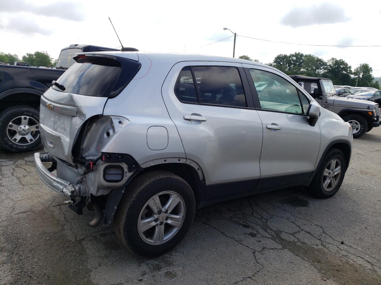 Lot #2628939350 2020 CHEVROLET TRAX LS