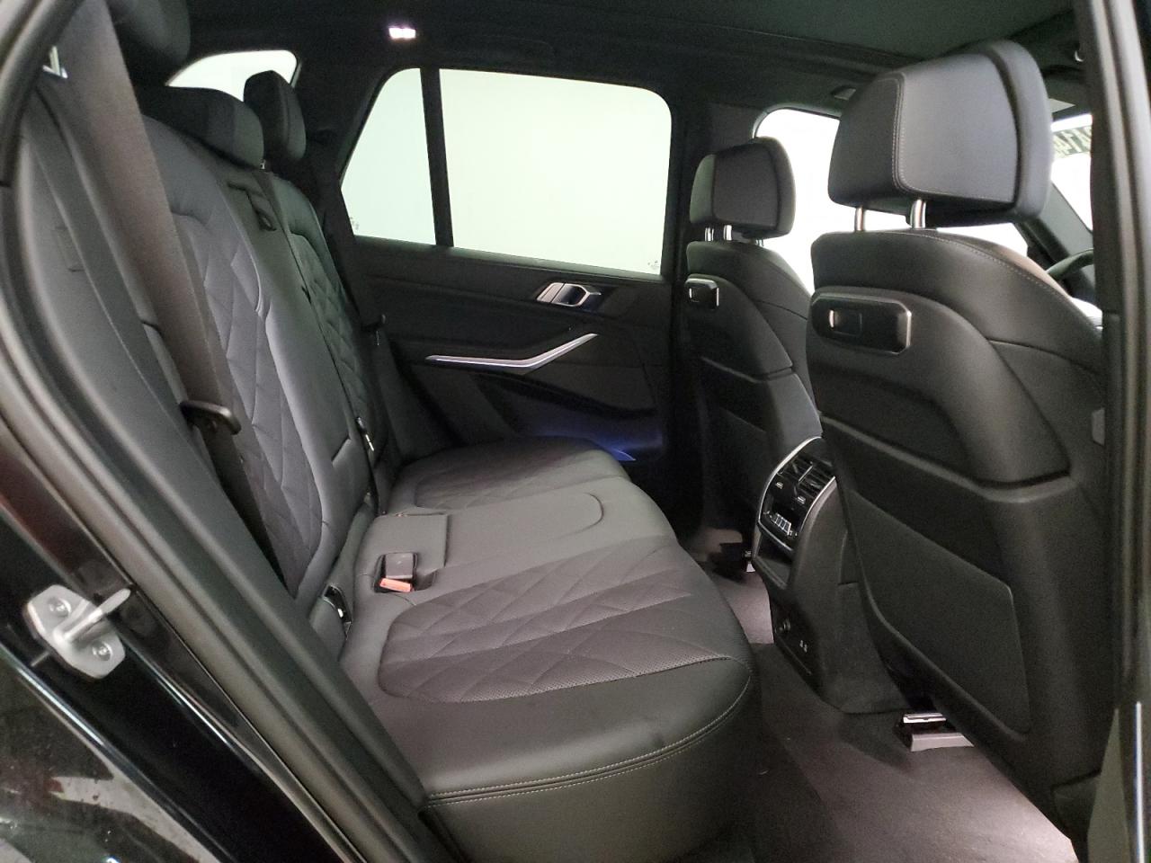 5UX13EU07R9T53636 2024 BMW X5 Sdrive 40I