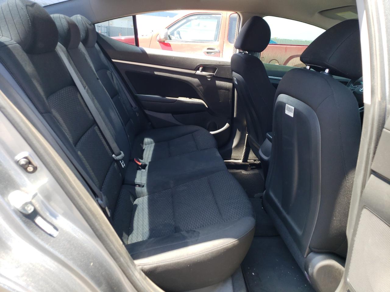 KMHD84LF1KU761581 2019 Hyundai Elantra Sel