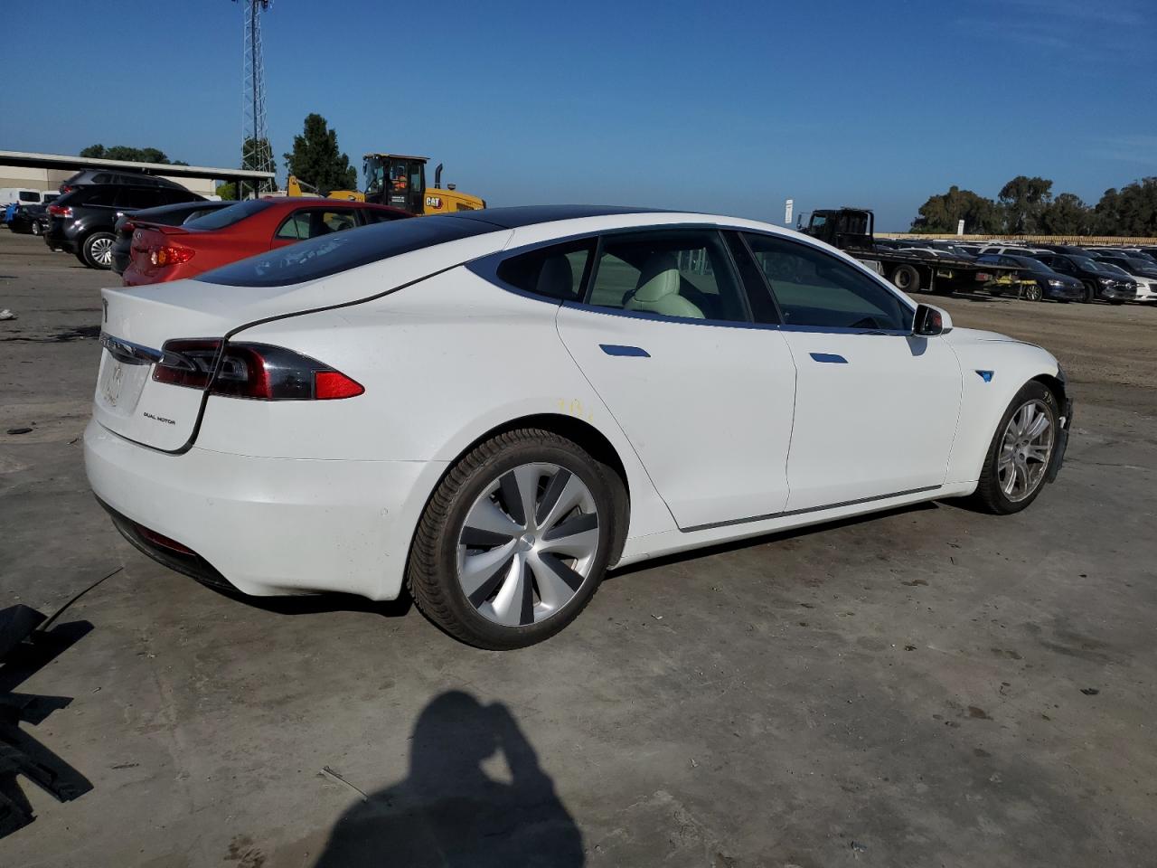 5YJSA1E22LF415154 2020 Tesla Model S