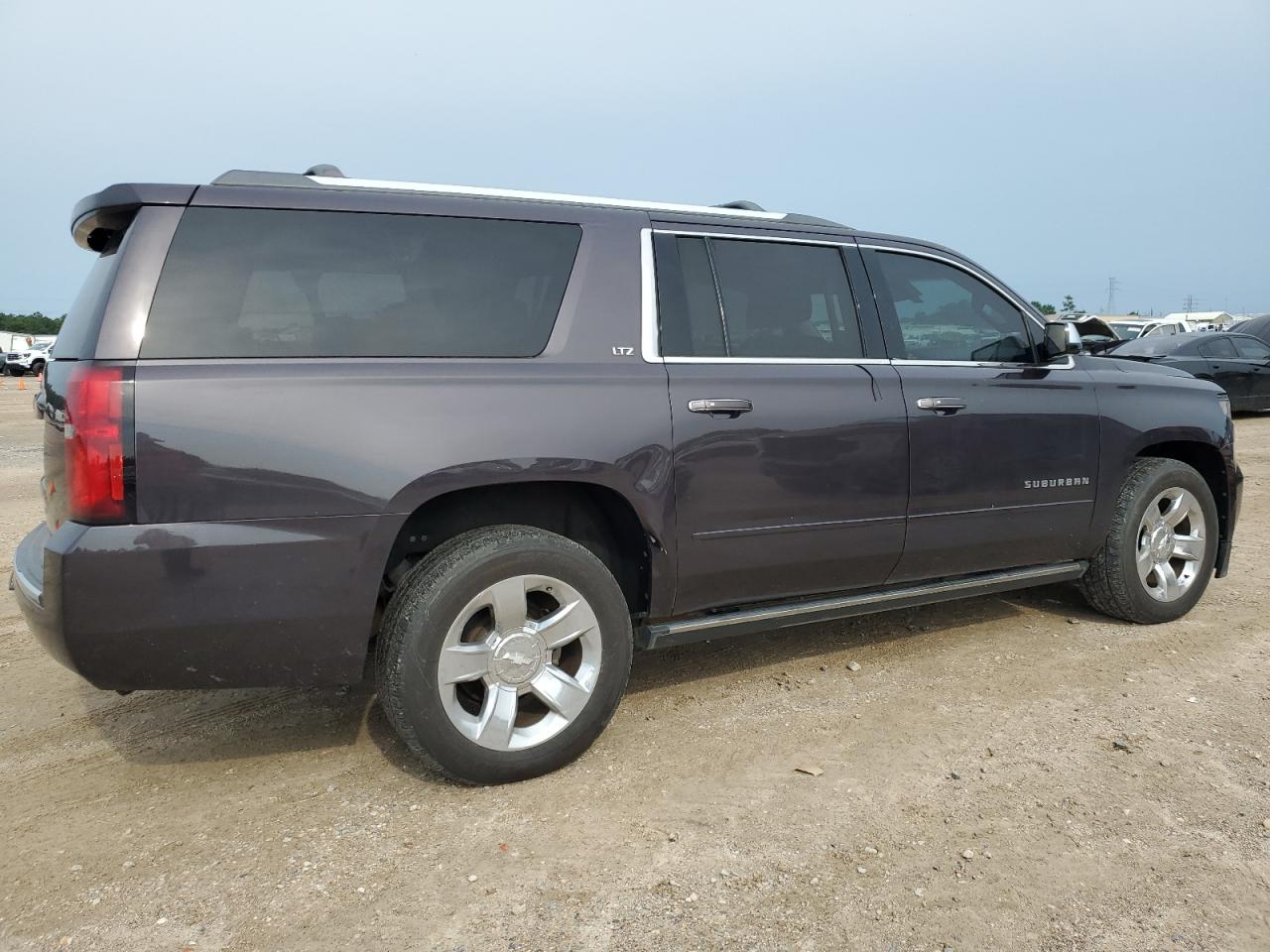 1GNSKKKC7FR109377 2015 Chevrolet Suburban K1500 Ltz